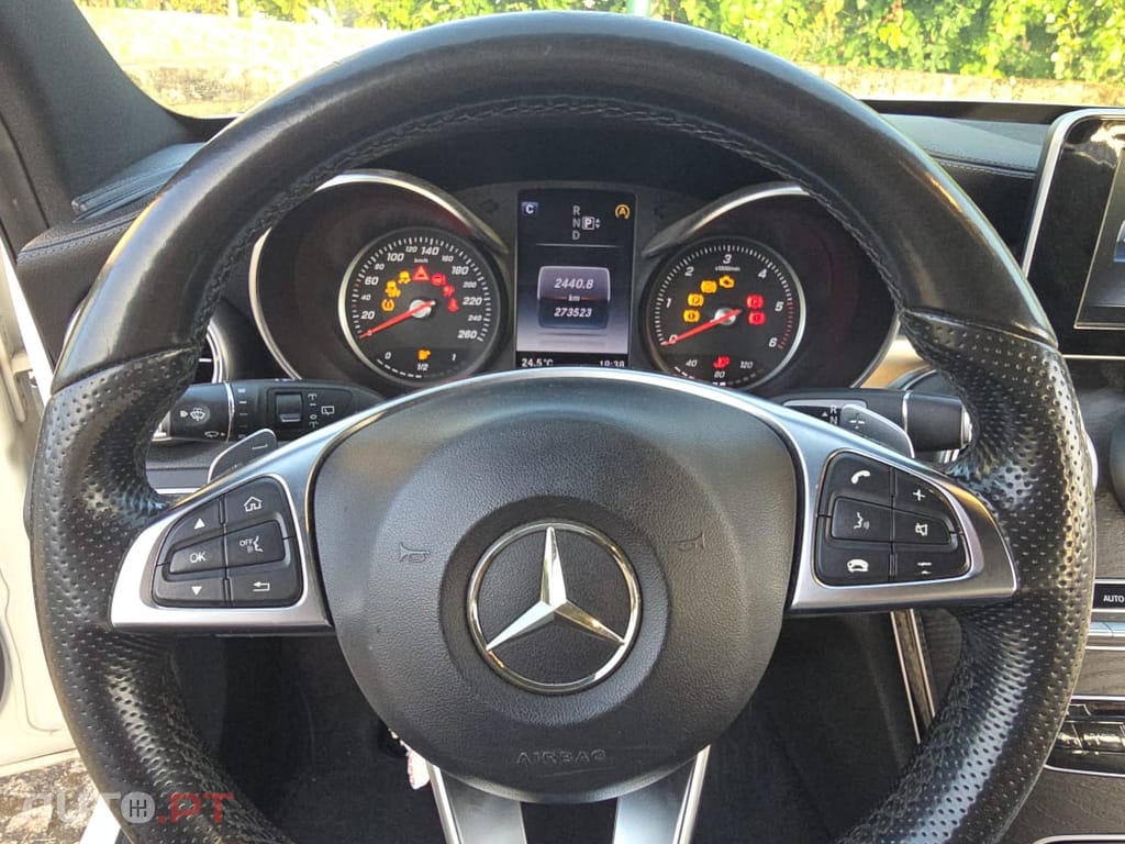 Mercedes-Benz C 200 AMG Automática
