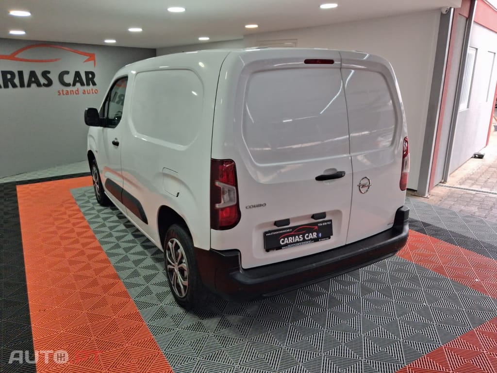 Opel Combo 1.5 CDTi L1H1 Enjoy