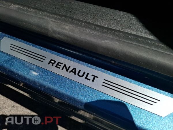 Renault Symbioz E-Tech full hybrid 145 cv iconic