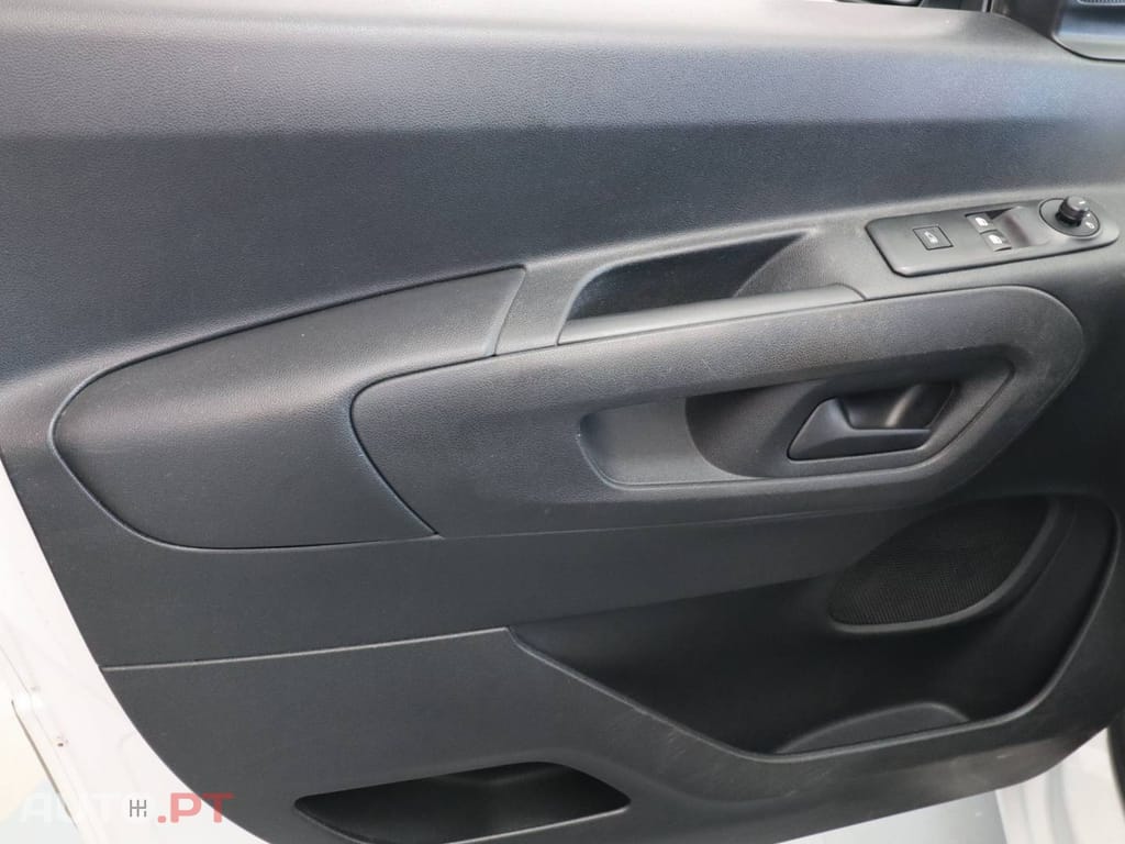 Peugeot Partner 1.5 BlueHDi Asphalt Standard