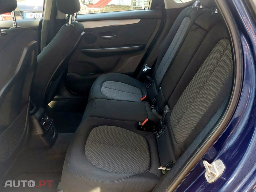 BMW 216 d Advantage