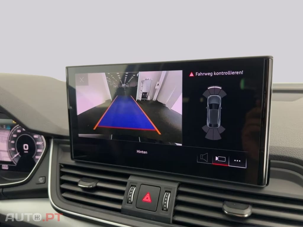 Audi Q5 55 TFSI e S tronic S line I.V.A DEDUTÍVEL