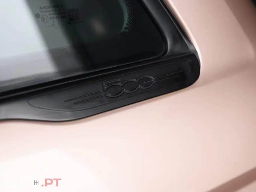 Fiat 500e Action