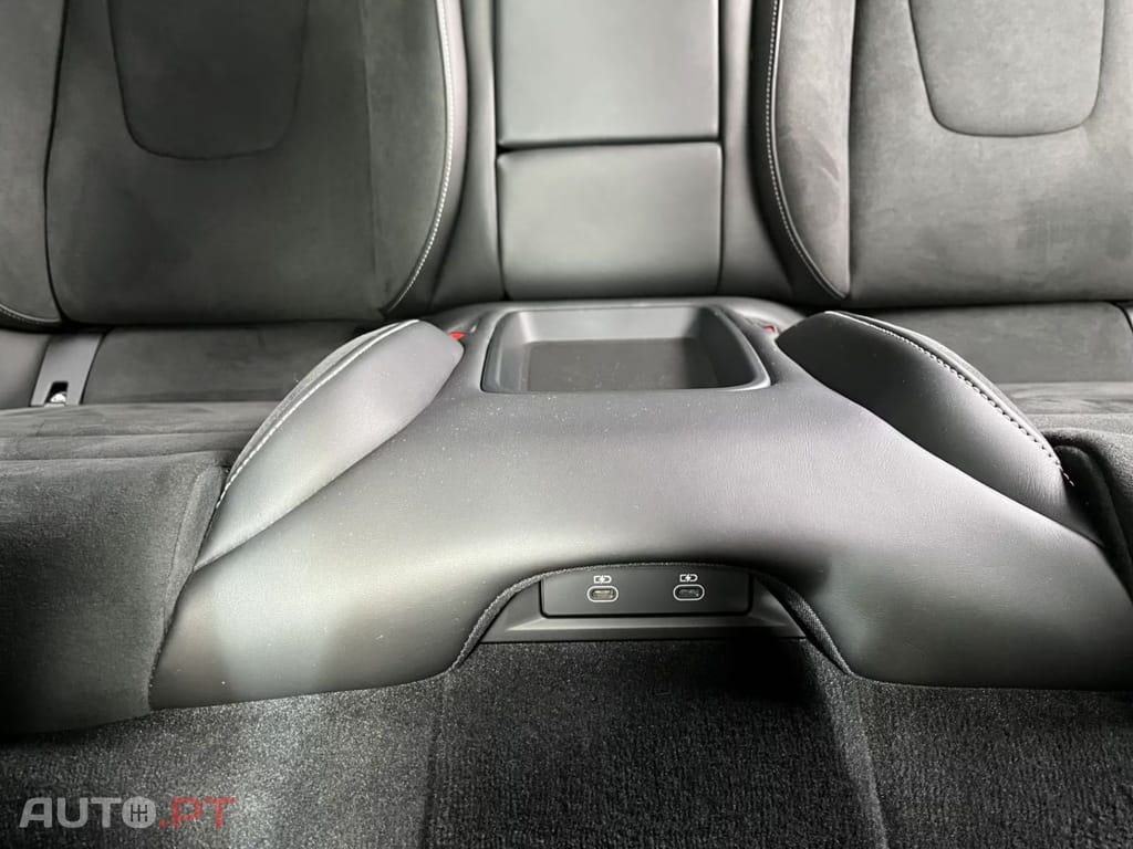 Porsche Taycan GTS I.V.A DEDUTIVEL 