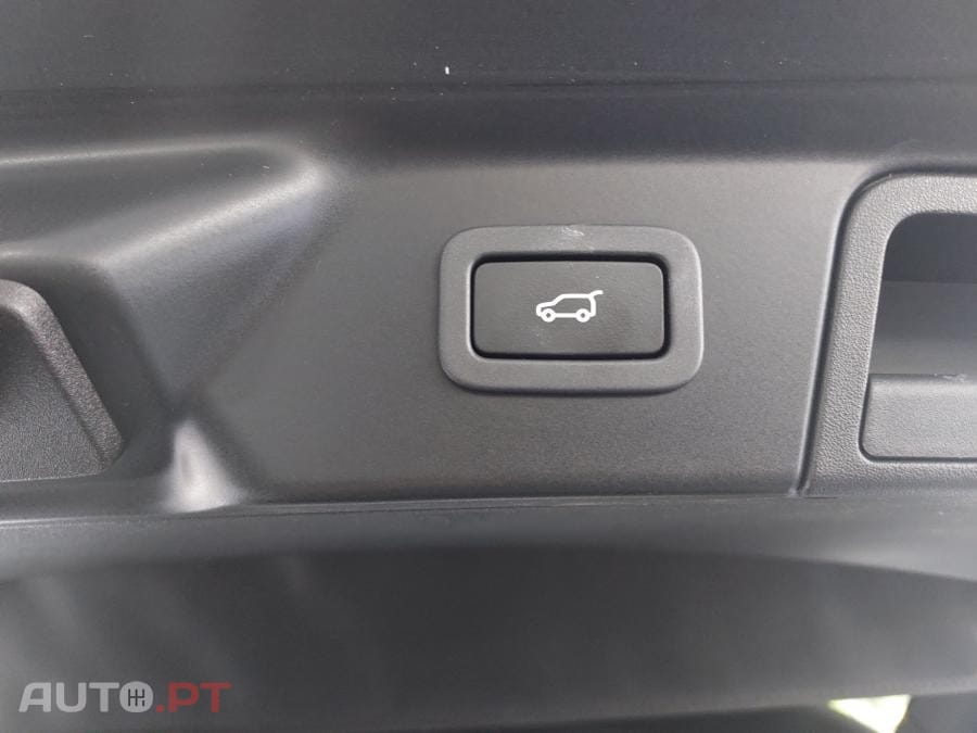 Land Rover Velar 2.0 D R-Dynamic S