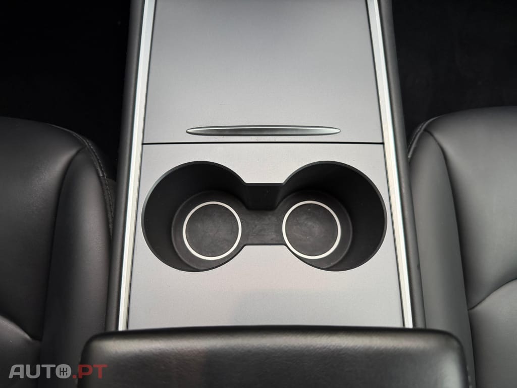 Tesla Model Y Long Range Tração Integral