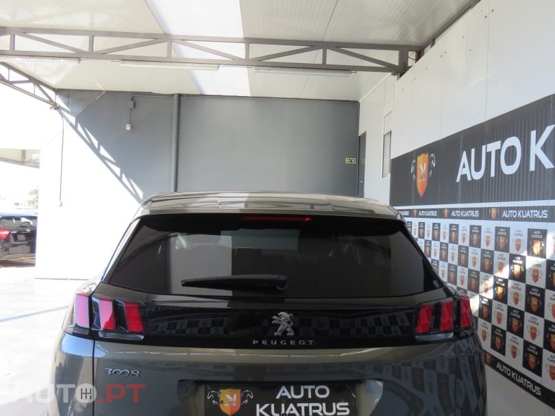 Peugeot 3008 1.5 BlueHDi Active