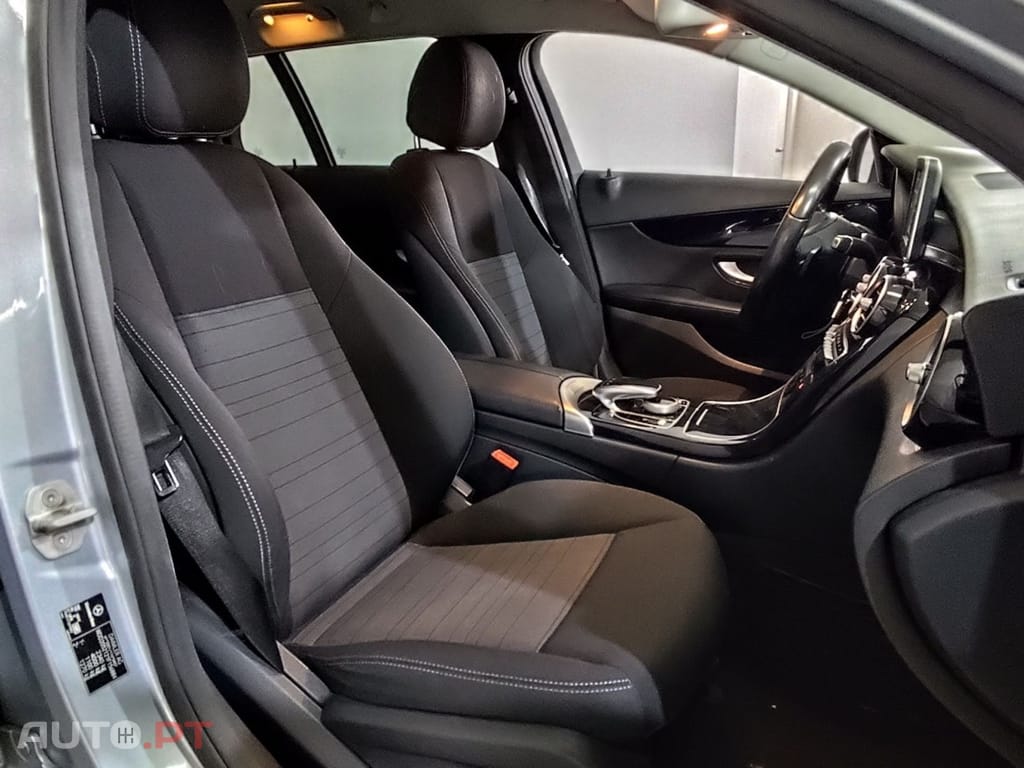 Mercedes-Benz C 300 BlueTEC Hybrid — fotografia 13