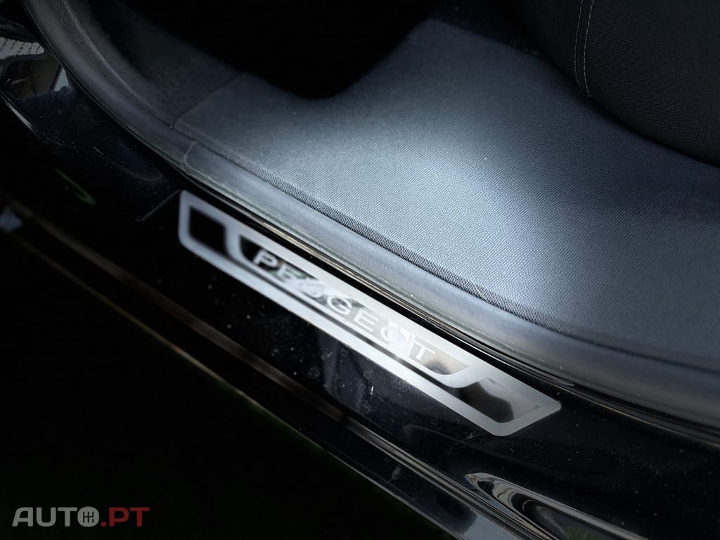 Peugeot 308 BlueHDi FAP 120 Stop&Start Allure