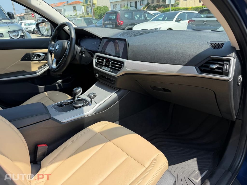 BMW 330 e Line Sport Auto