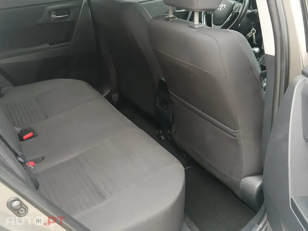 Toyota Auris Touring Sports 1.4 D-4D Exclusive+Navi