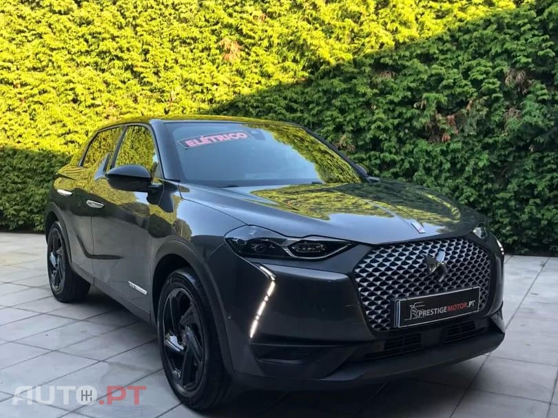 DS DS3 Crossback E-Tense Performance Line