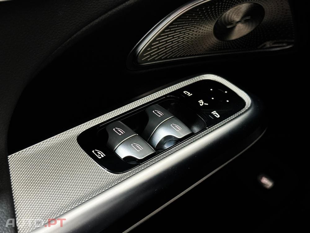 Mercedes-Benz E 300 de 4Matic 9G-TRONIC AMG Line