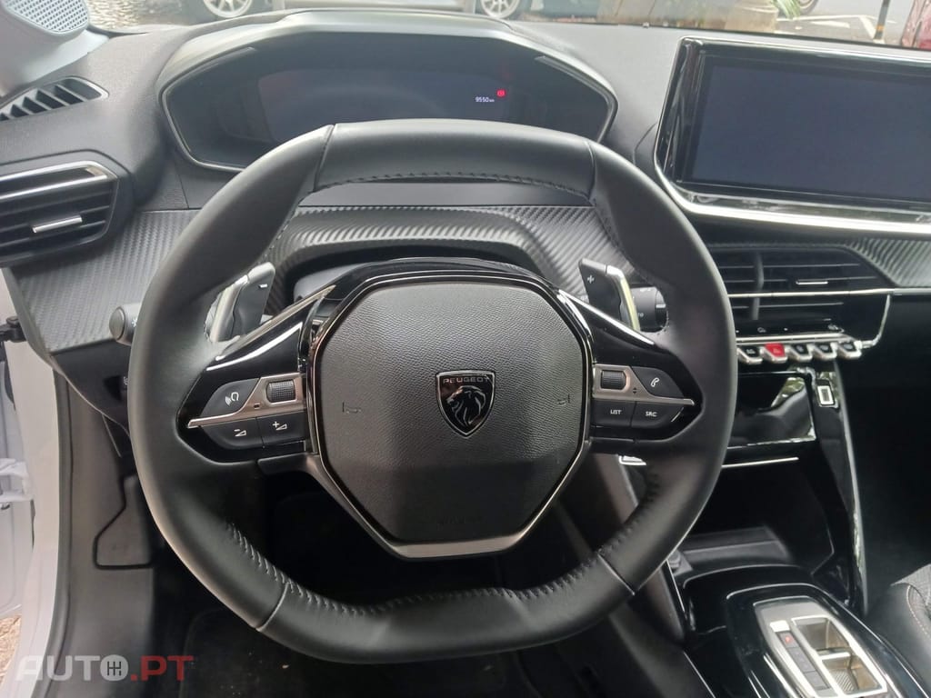 Peugeot 208 1.2 Hybrid Allure e-DCS6