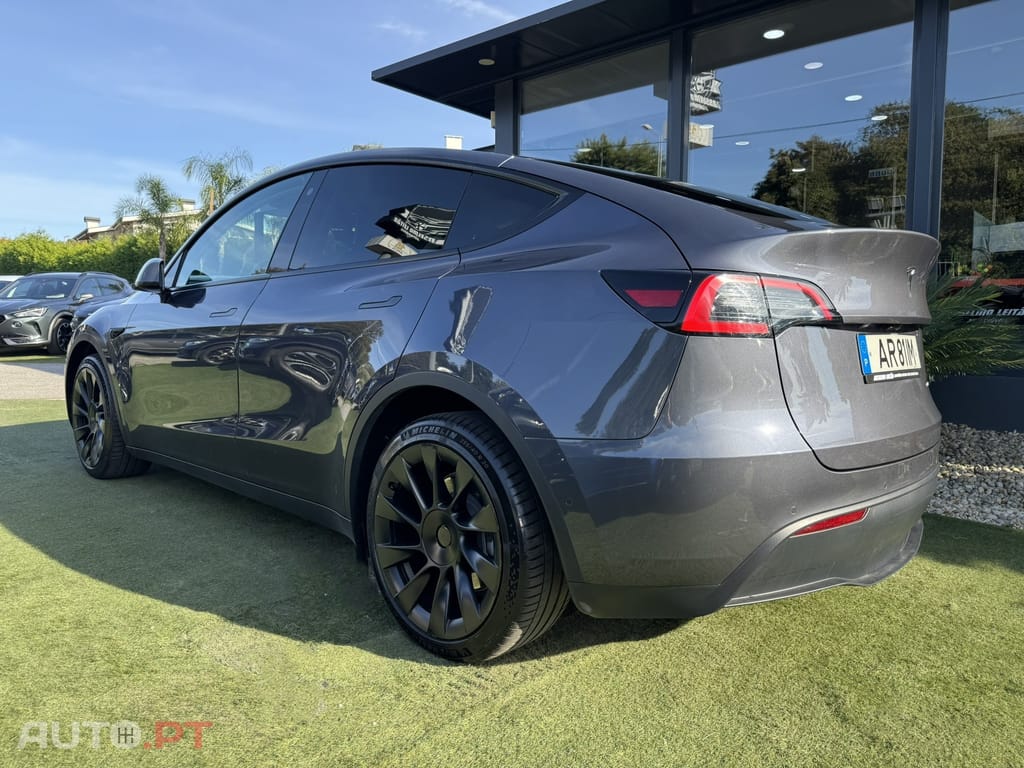 Tesla Model Y Long Range Tração Integral