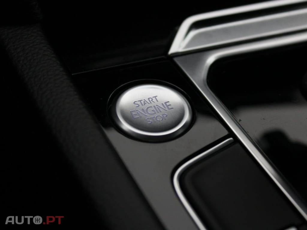 Volkswagen Arteon 2.0 TDI ELEGANCE DSG I.V.A DEDUTIVEL