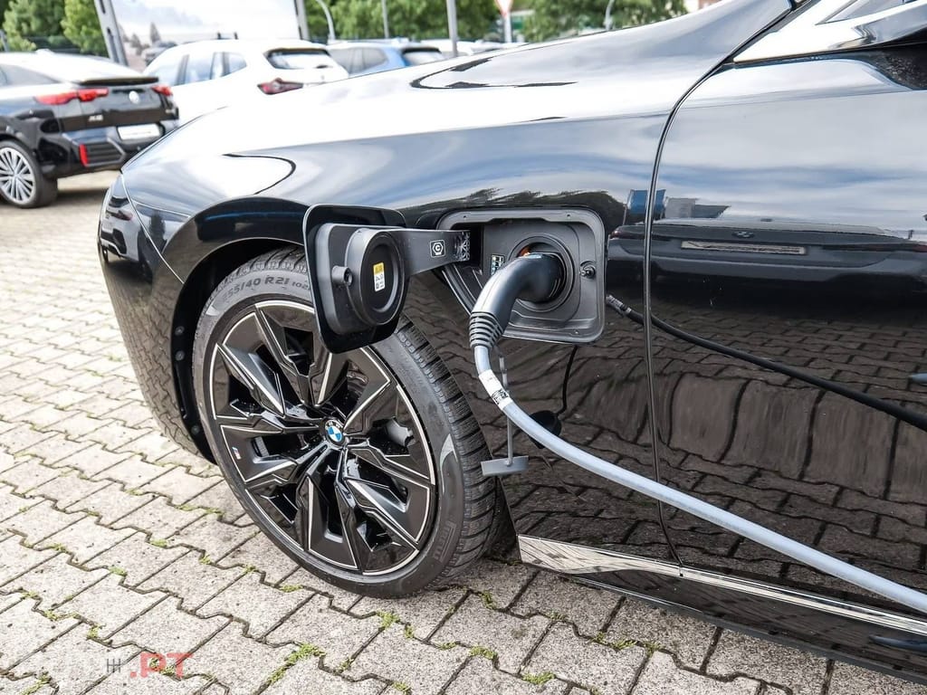 BMW 750 e xDrive