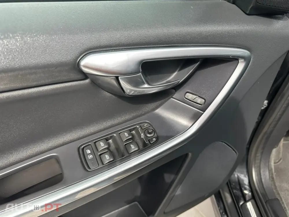 Volvo XC60 2.0 D4 Momentum