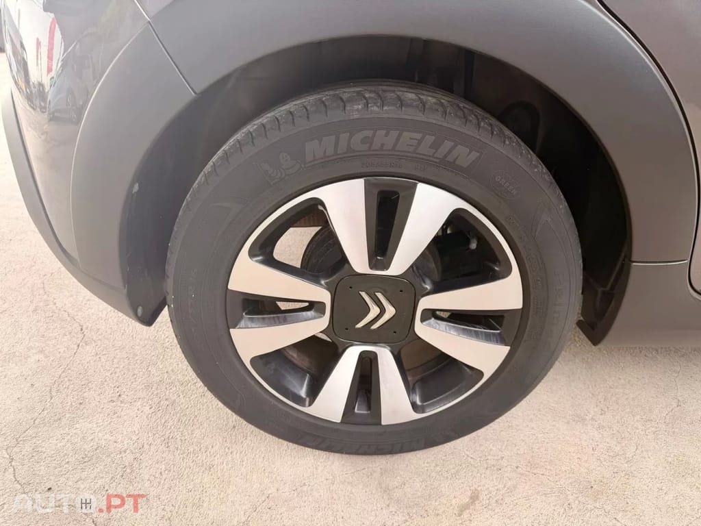 Citroen C3 1.2 PureTech Shine EAT6