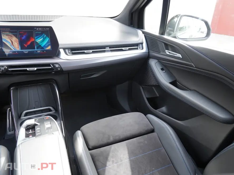 BMW 218 i Pack Desportivo M Auto