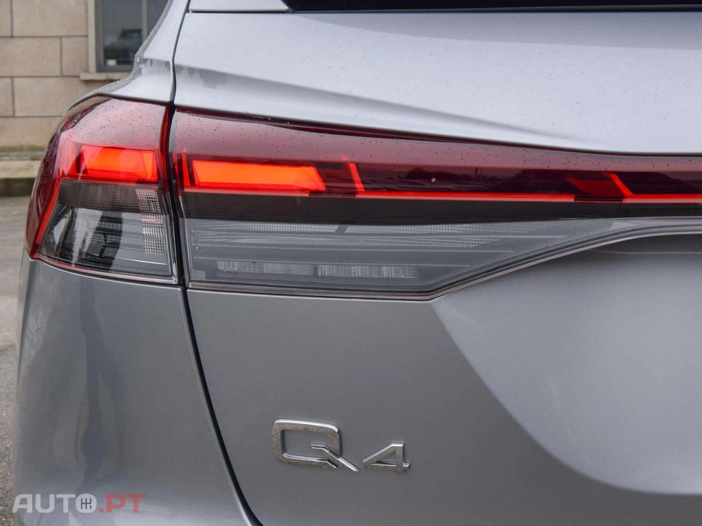 Audi Q4 E-Tron 45 82 kWh SE Business Plus