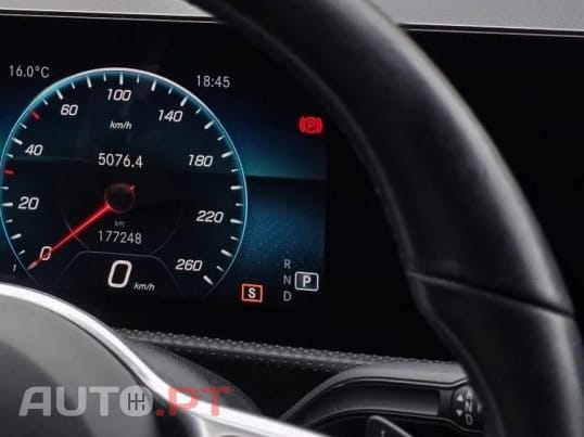 Mercedes-Benz CLA 180 d SHOOTING BRAKE STYLE PLUS