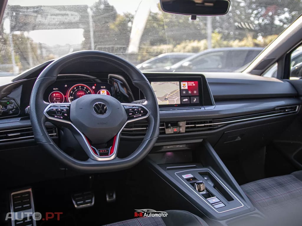 Volkswagen Golf 2.0 TSI GTI DSG Performance