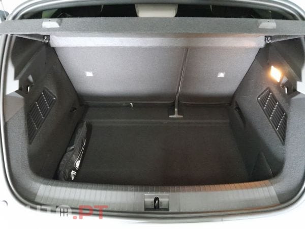 Renault Mégane 100% ELÉTRICO ICONIC 220CV AUTONOMIA CONFORT CA22