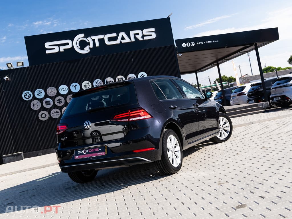 Volkswagen Golf 1.6 TDI Confortline