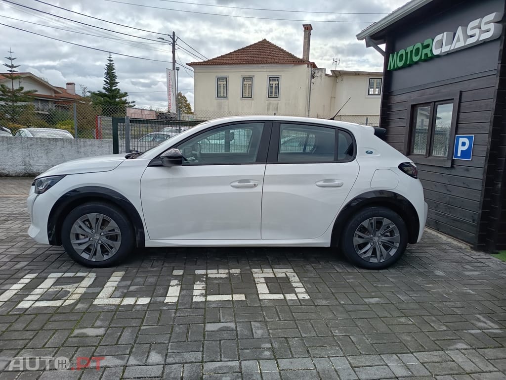 Peugeot E-208 50 kWh Active Pack