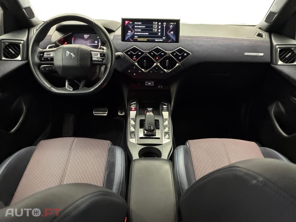 DS DS3 Crossback 1.5 BlueHDi Ines de la Fressange Paris EAT8