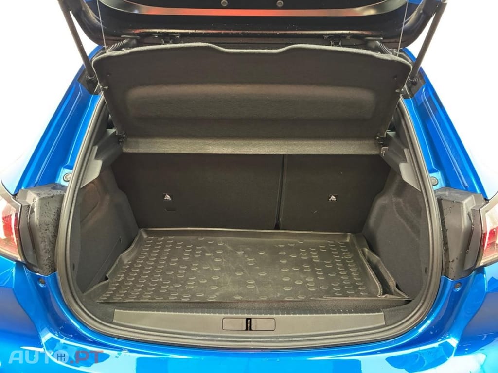 Peugeot E-208 50 kWh GT