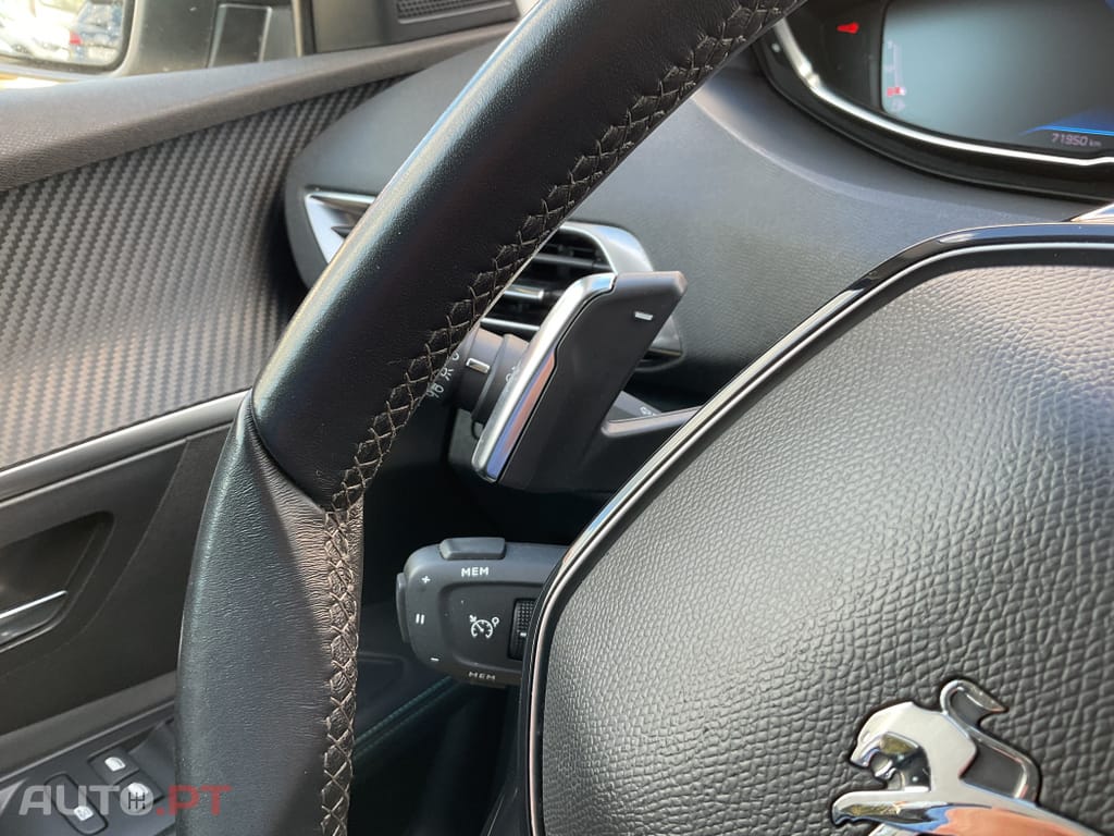 Peugeot 5008 1.5 BlueHDi Allure Pack EAT8