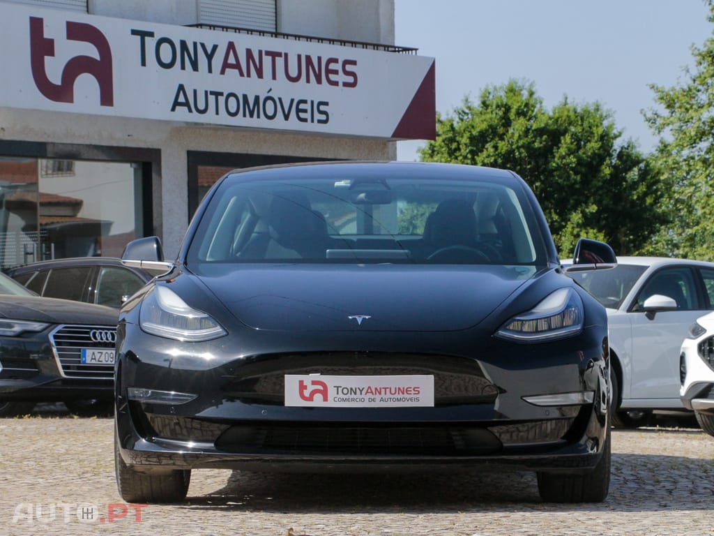 Tesla Model 3 Long-Range Dual Motor AWD
