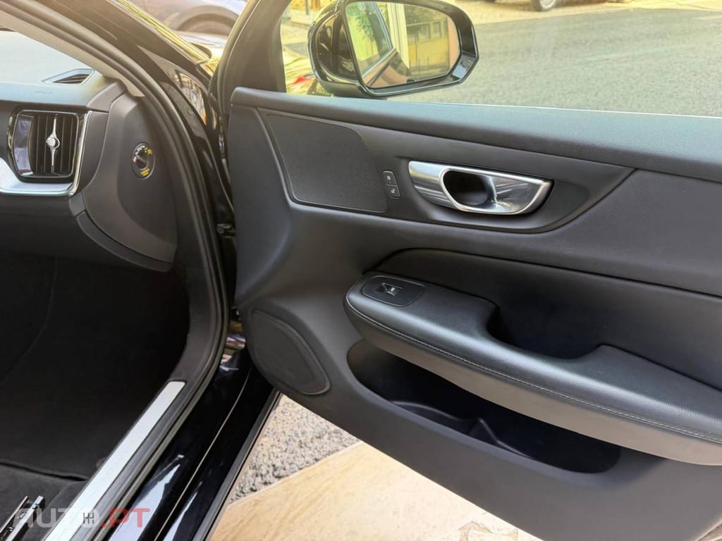 Volvo V60 2.0 T6 AWD TE Inscription Expression