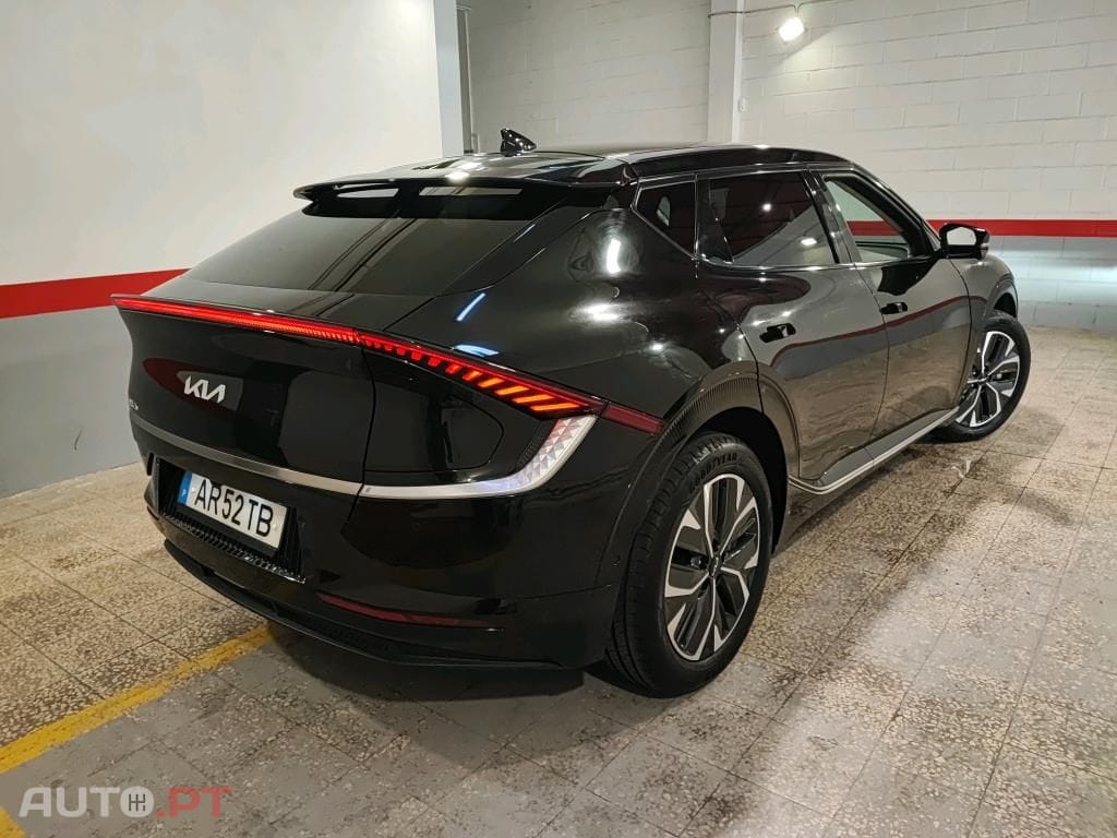 Kia EV6 77.4 kWh Earth