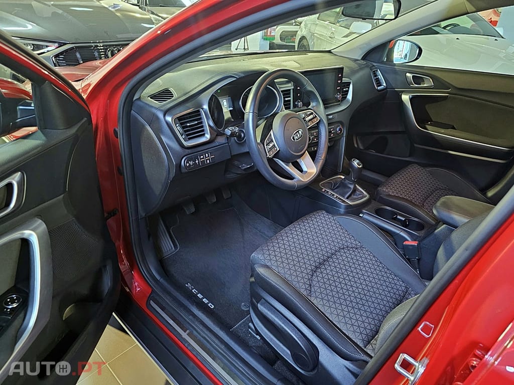 Kia Xceed 1.6 CRDi MHEV Drive