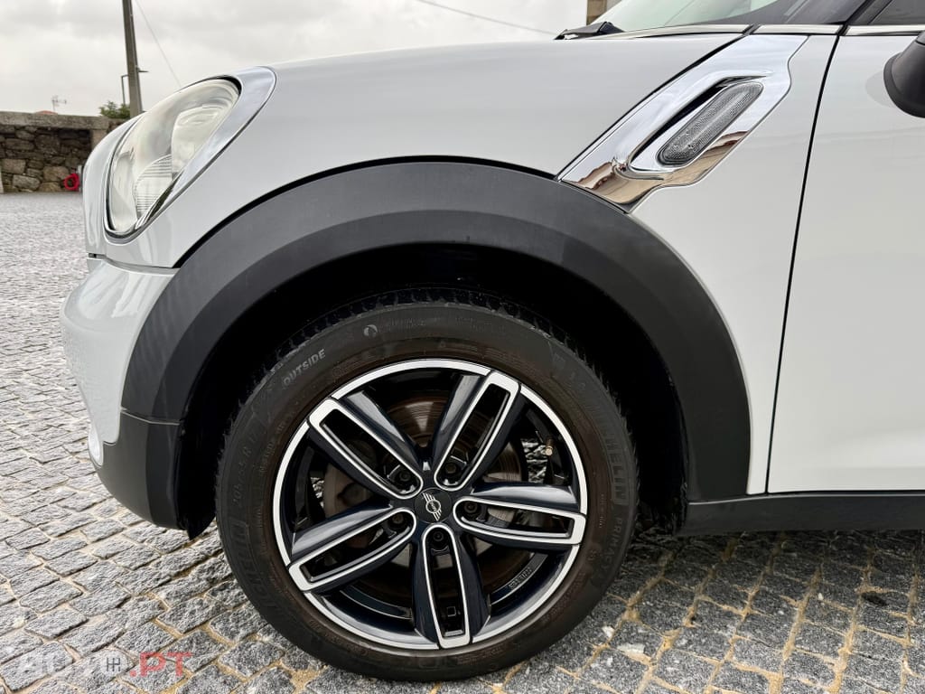 MINI Countryman One D