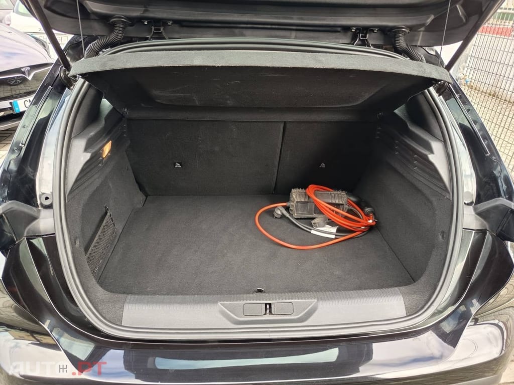 Peugeot 308 1.6 Hybrid Active Pack e-EAT8
