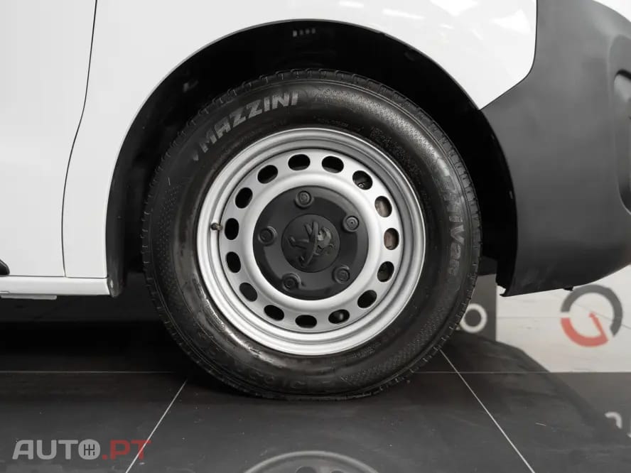 Peugeot Expert Outro