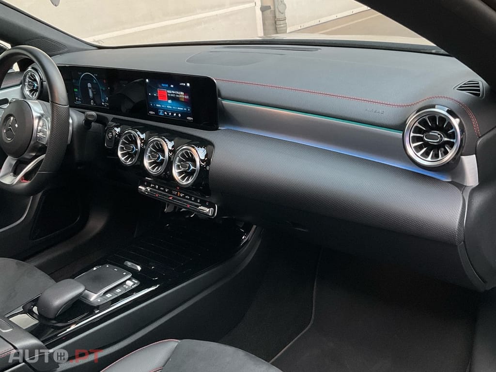 Mercedes-Benz CLA 250 e Shooting Brake AMG Line