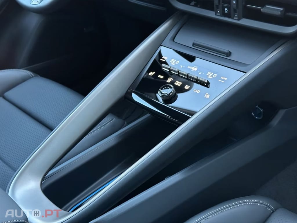 Porsche Macan I.V.A DEDUTIVEL Turbo
