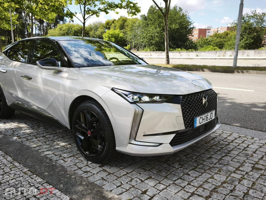 DS DS4 E-TENSE 225 PERFORMANCE LINE+