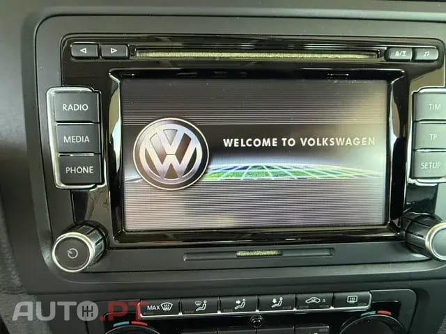 Volkswagen Golf 1.6 TDi Highline DSG