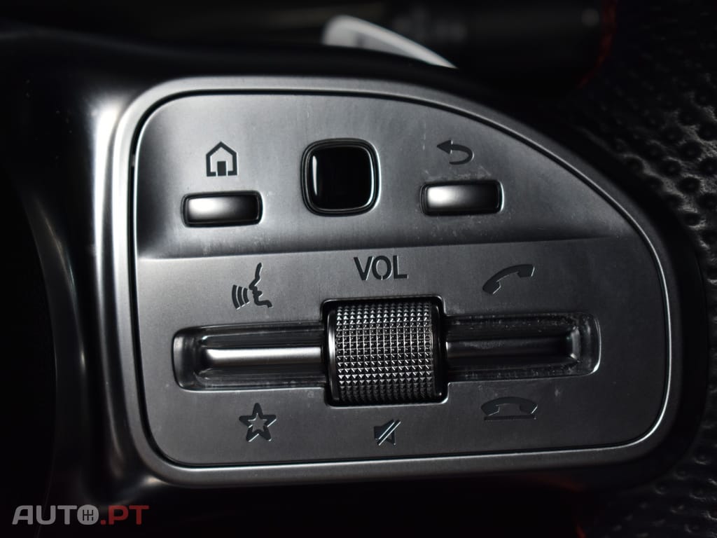 Mercedes-Benz A 250 e AMG Line 8G-DCT AMG Line