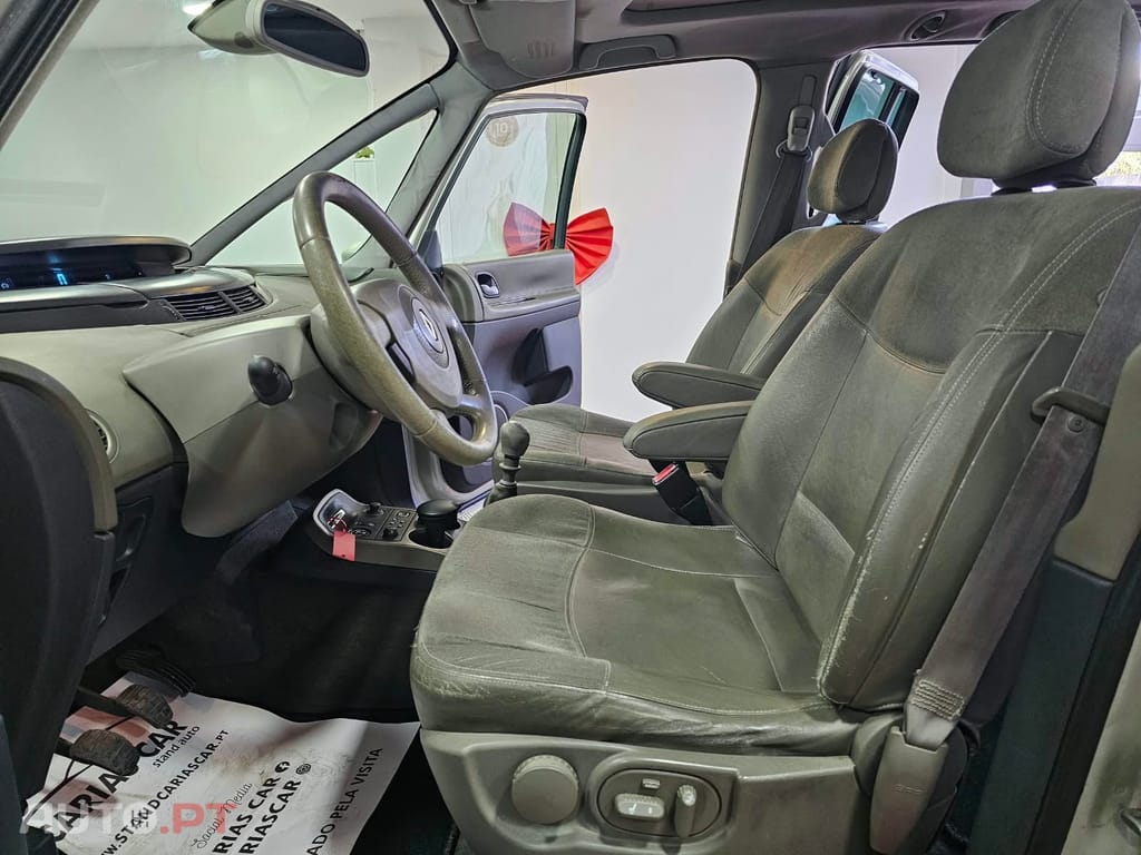 Renault Espace 2.2 dCi Privilege