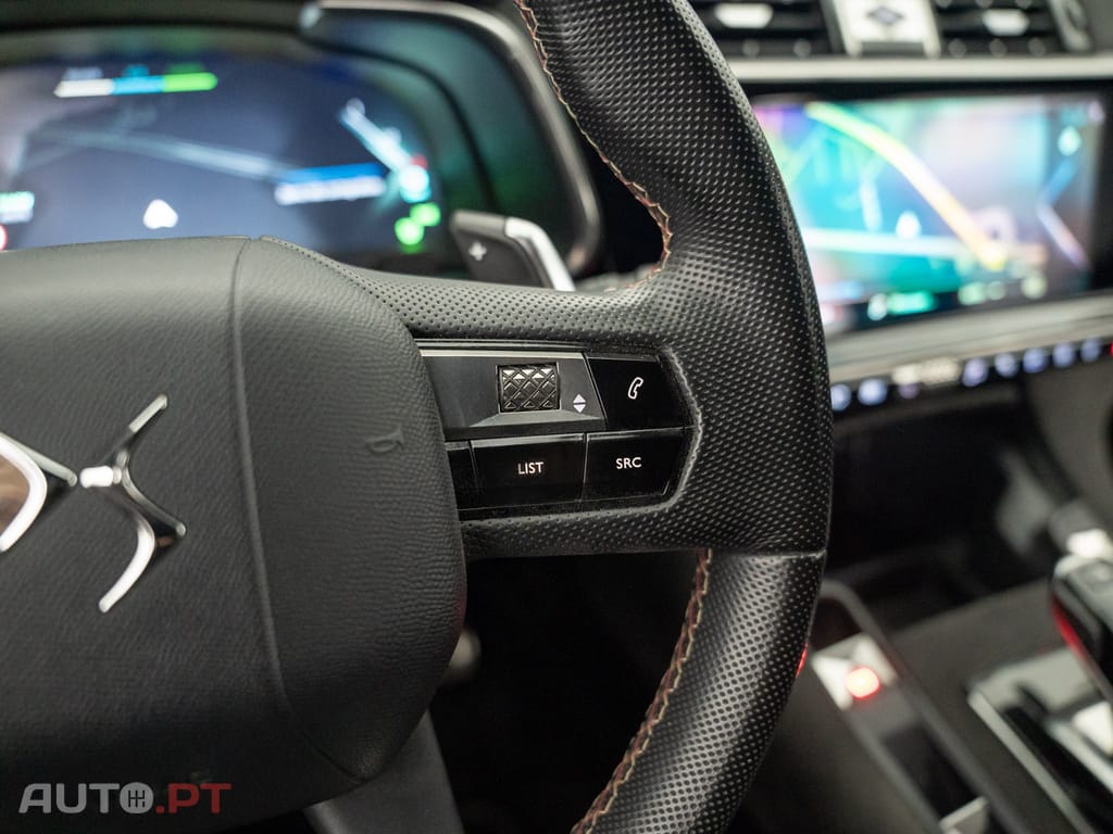 DS DS7 E-Tense Performance Line EAT8