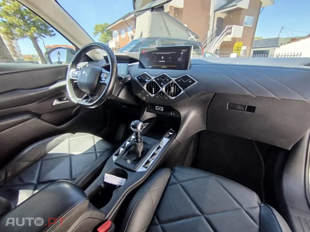 DS DS3 PureTech 100 PERFORMANCE LINE