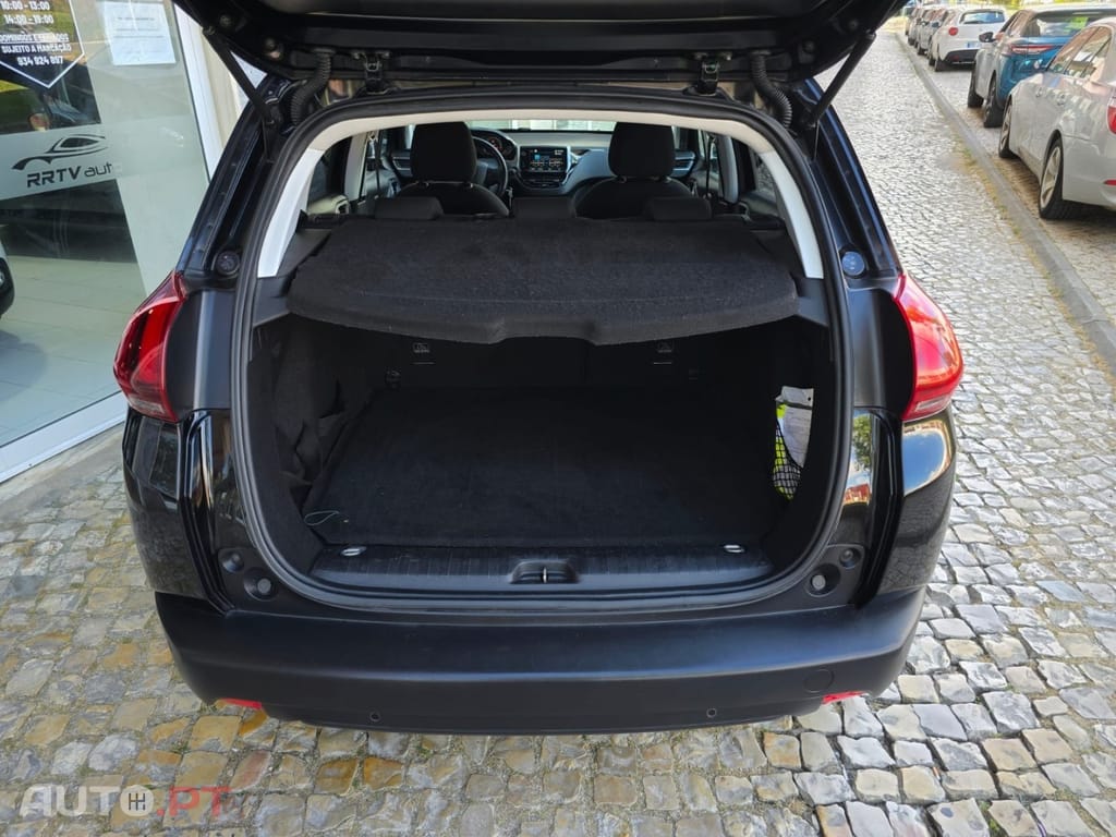 Peugeot 2008 1.6 BlueHDi Style