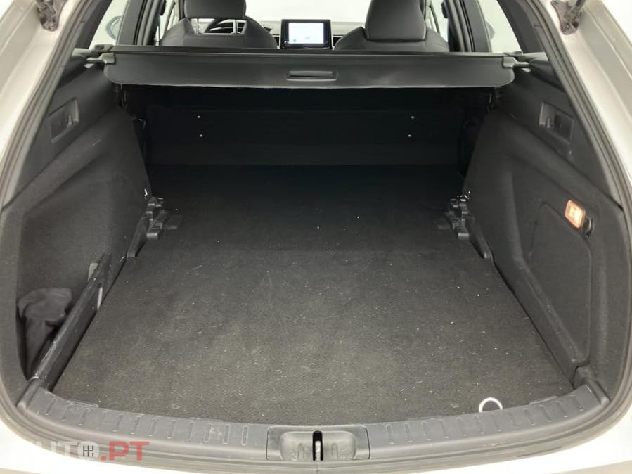 Toyota Corolla Touring Sports 2.0 Hybrid Dynamic Business